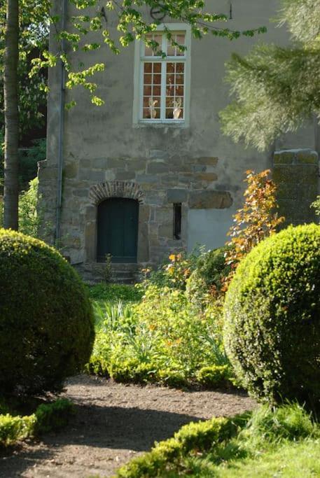 Haus Keppelborg: Zi Antonia Mit Kirchplatzblick Apartment Heek Bagian luar foto